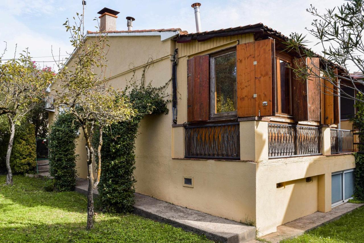 Can Camps Besalú Alojamiento con jardín privado Exterior foto